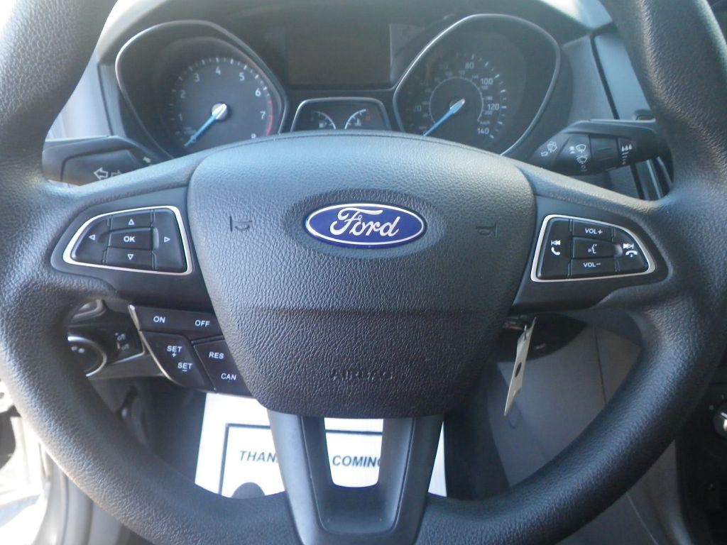 2015 Ford Focus Image 13