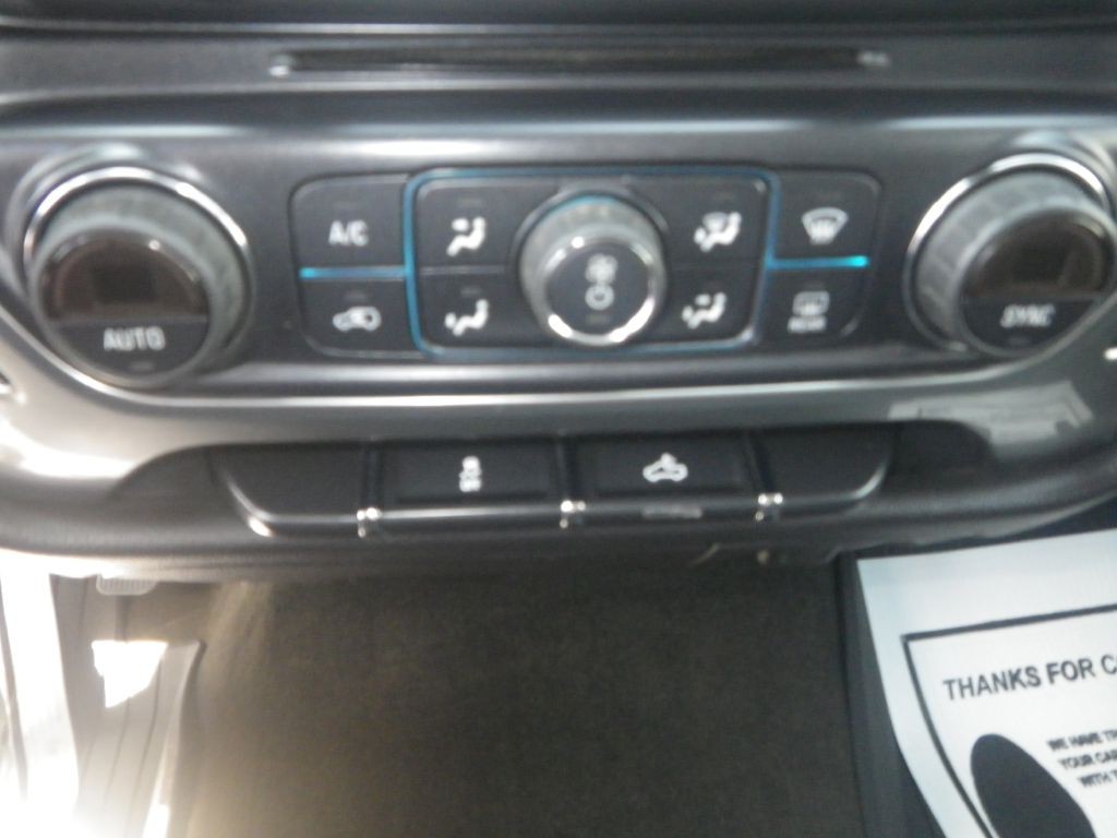 2015 Chevrolet Silverado 1500 Image 17