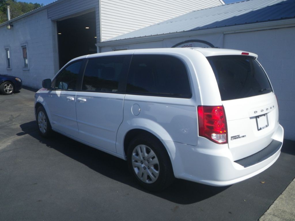2016 Dodge Grand Caravan Image 4