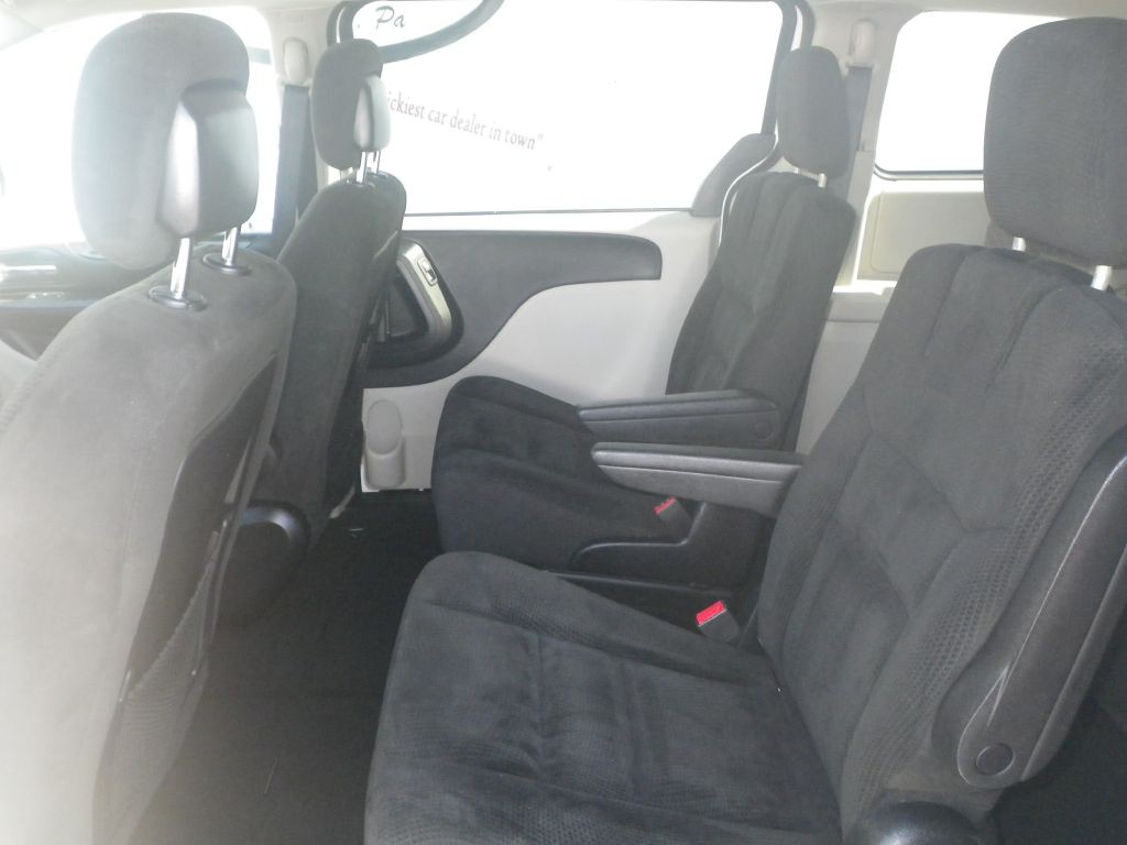 2016 Dodge Grand Caravan Image 9