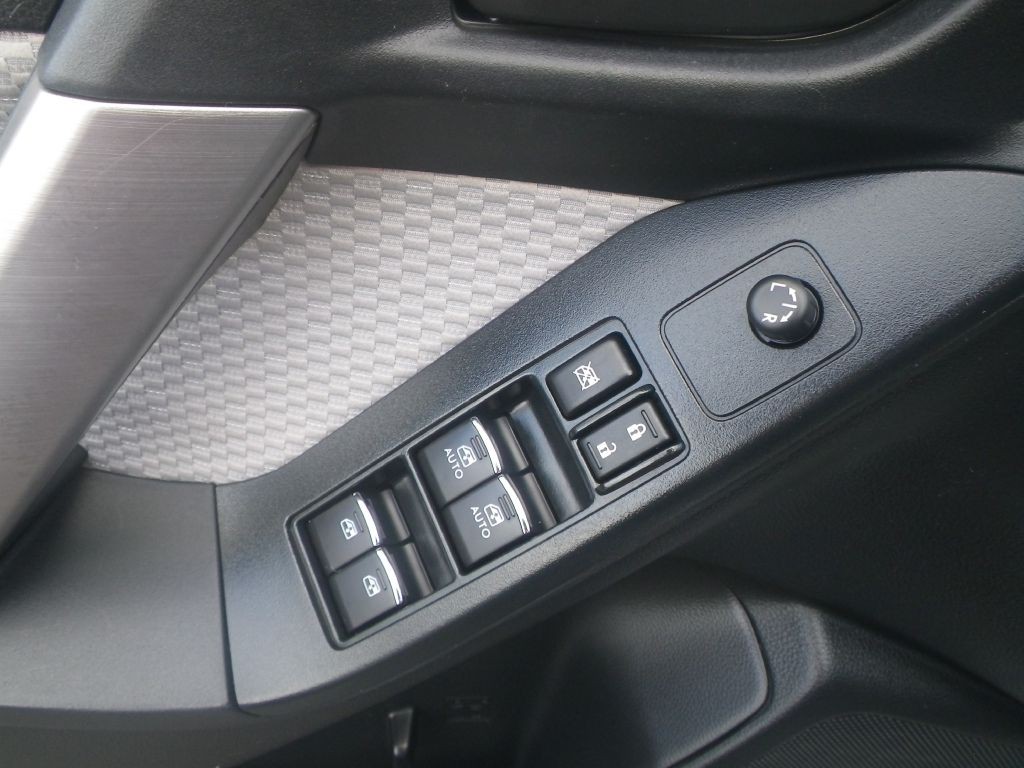 2018 Subaru Forester Image 12