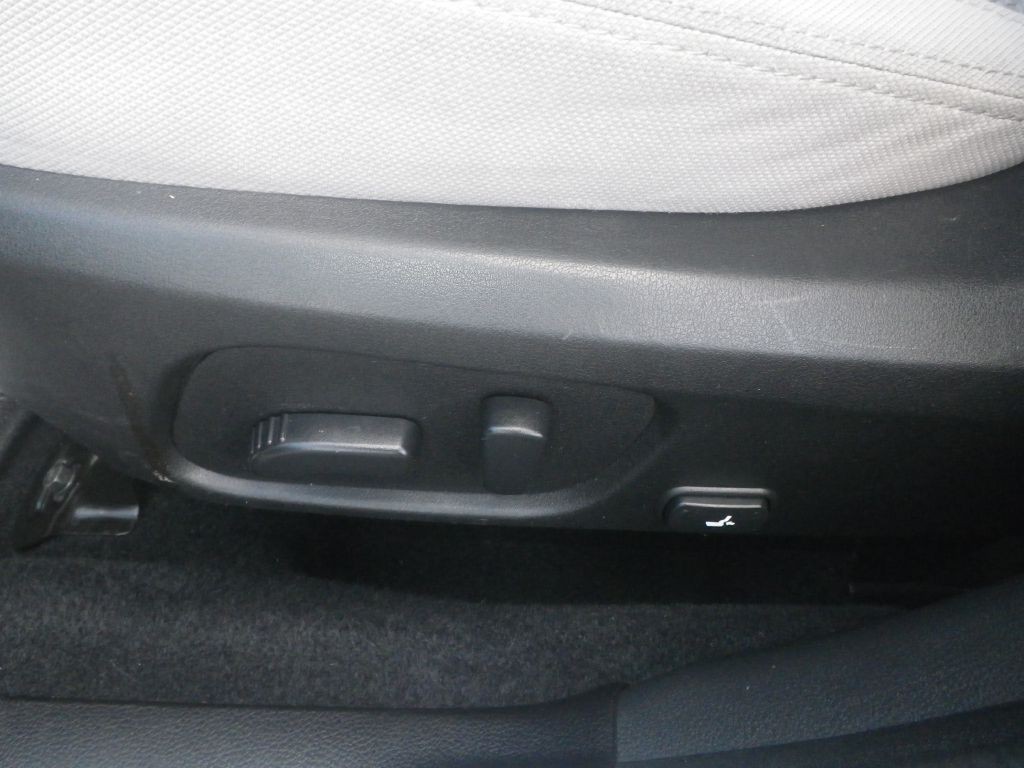 2018 Subaru Forester Image 13