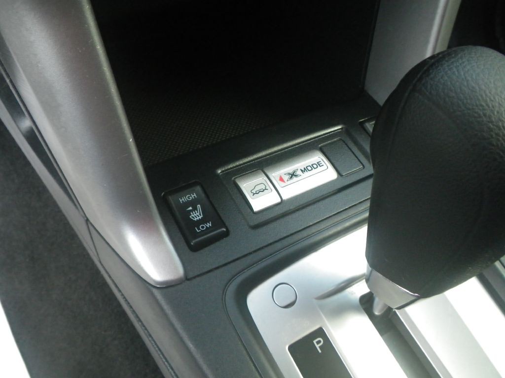 2018 Subaru Forester Image 18