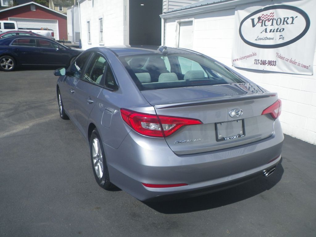 2017 Hyundai Sonata Image 4