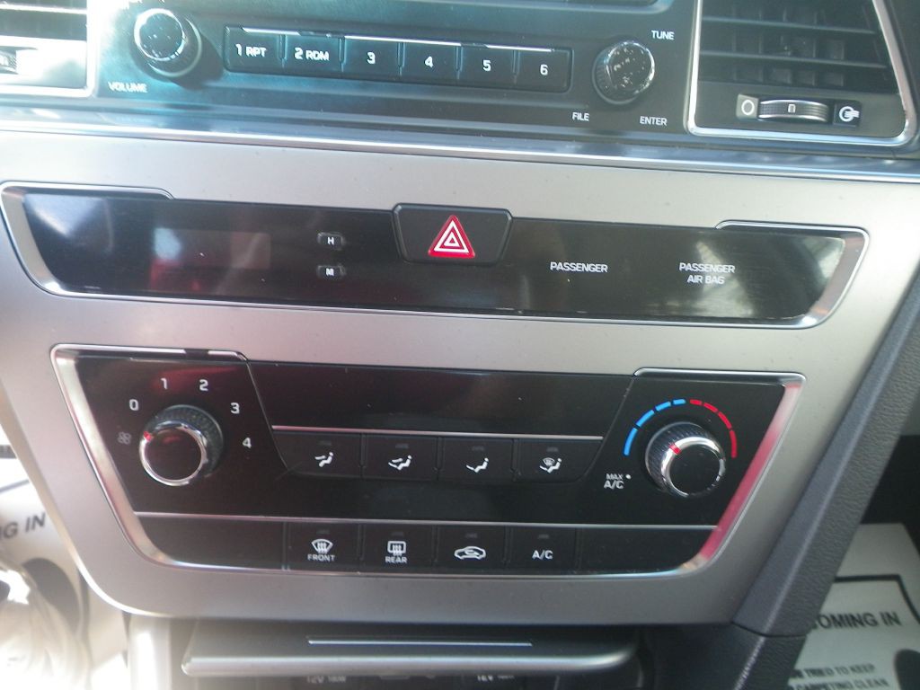 2017 Hyundai Sonata Image 12