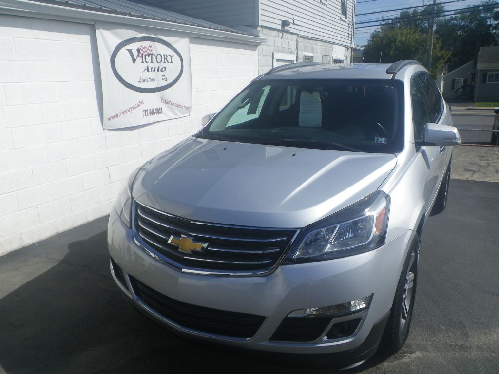 2017 Chevrolet Traverse Image 3