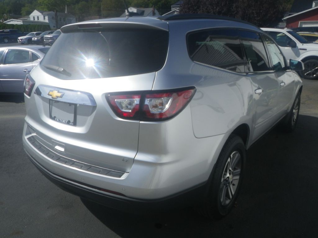 2017 Chevrolet Traverse Image 6