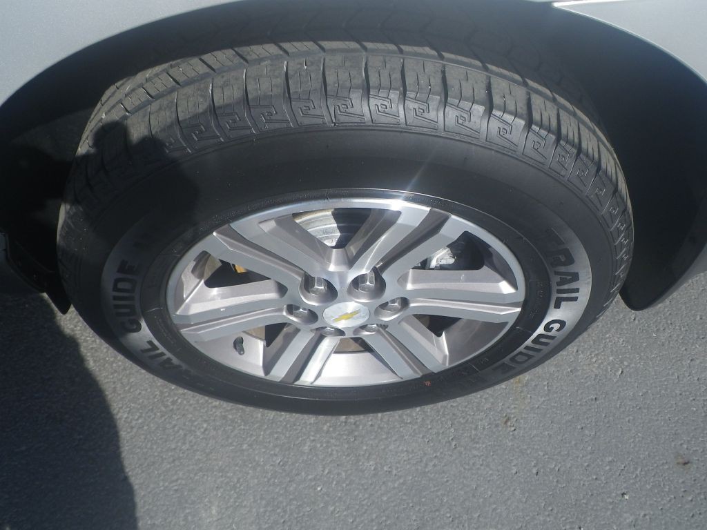 2017 Chevrolet Traverse Image 8