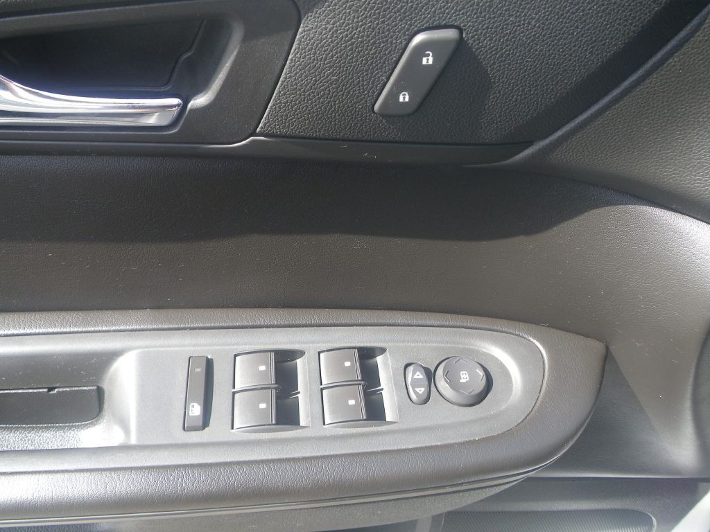 2017 Chevrolet Traverse Image 11