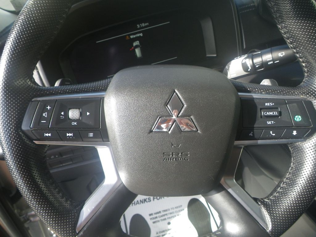 2022 Mitsubishi Outlander Image 15