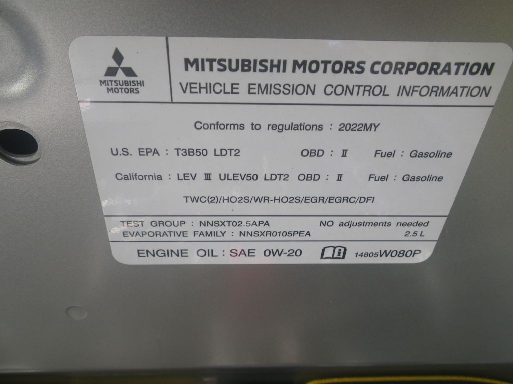 2022 Mitsubishi Outlander Image 24