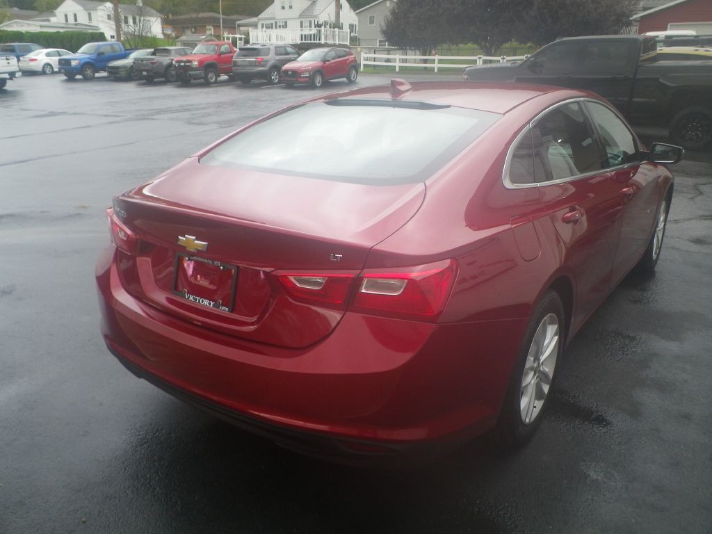 2017 Chevrolet Malibu Image 6