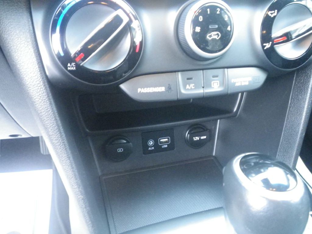 2019 Hyundai Kona Image 16