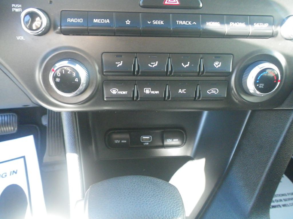 2021 Kia Sportage Image 15