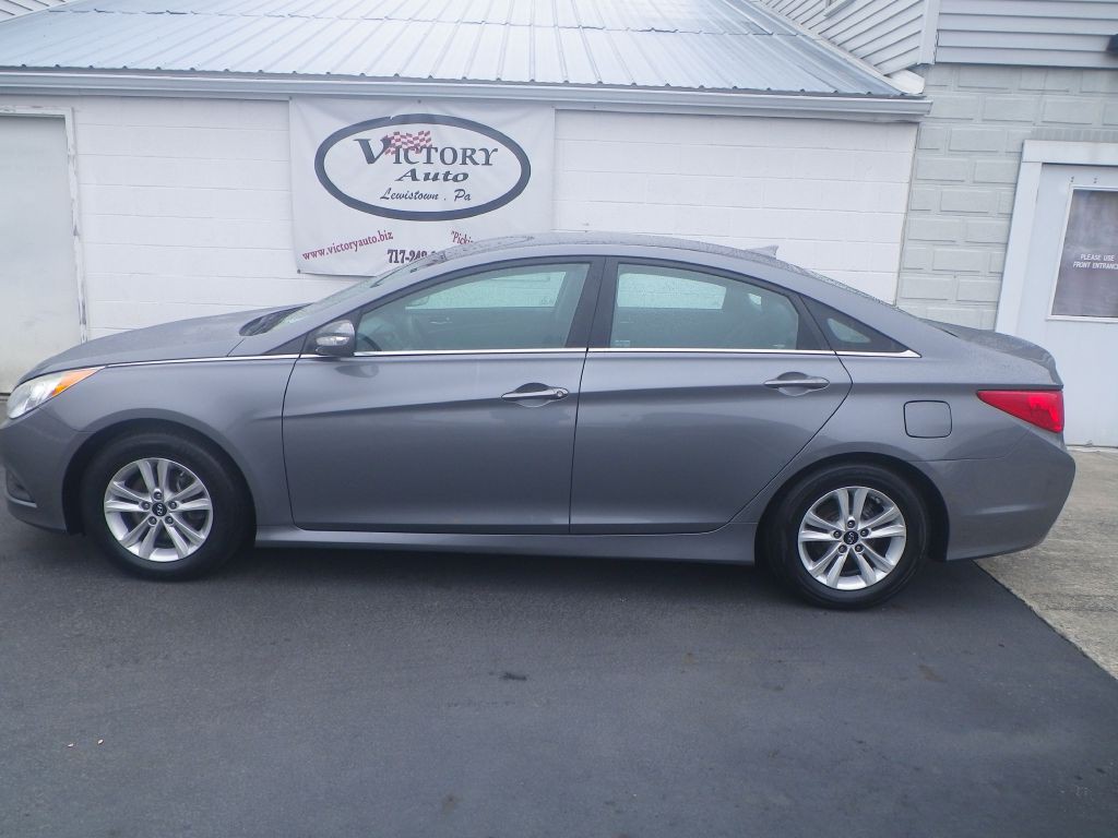 2014 Hyundai Sonata Image 1