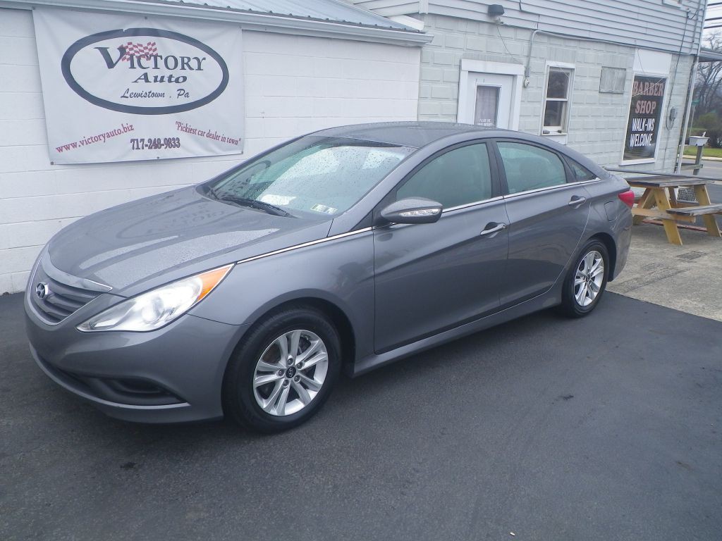 2014 Hyundai Sonata Image 2