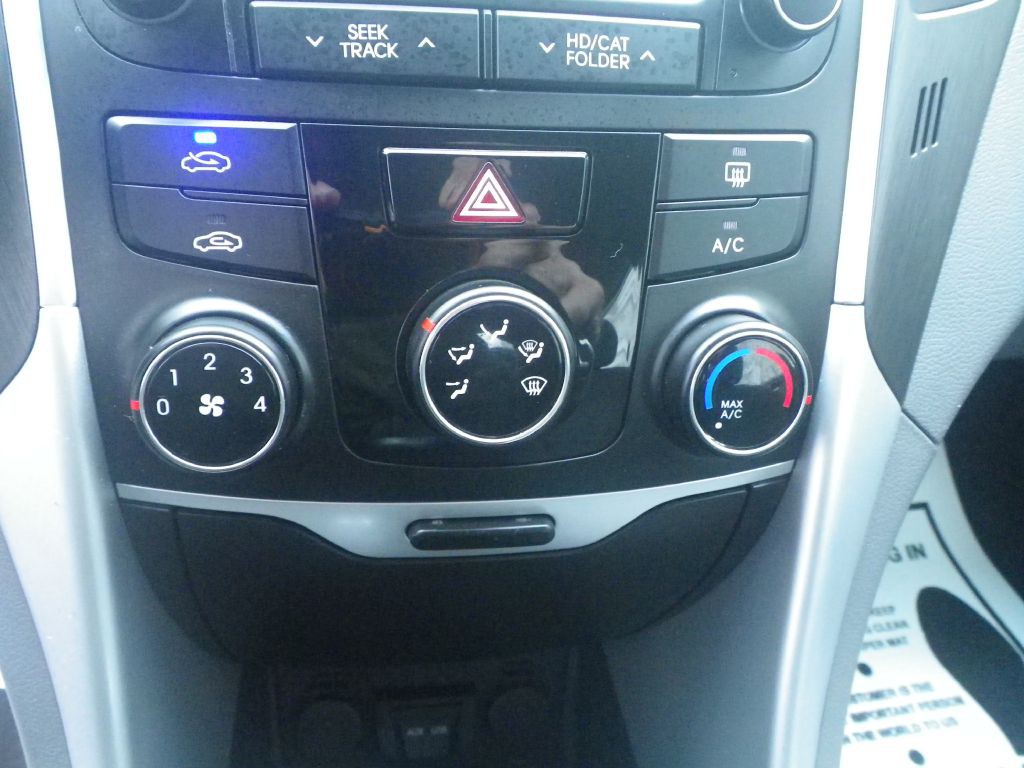 2014 Hyundai Sonata Image 15