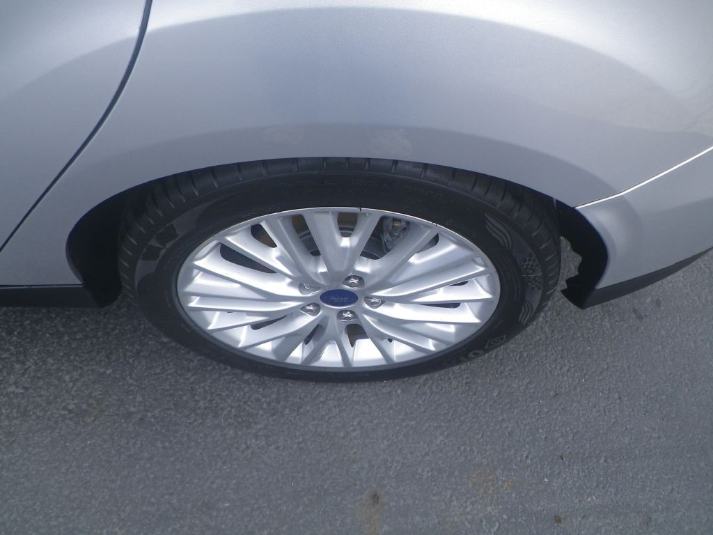 2015 Ford Focus Image 7