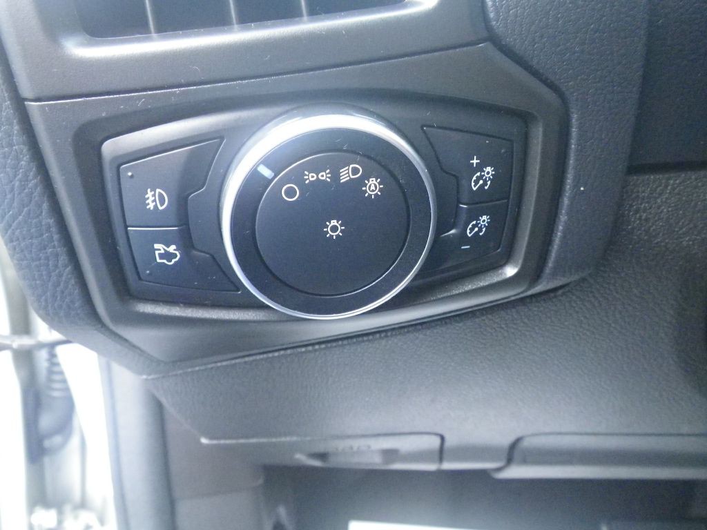 2015 Ford Focus Image 12