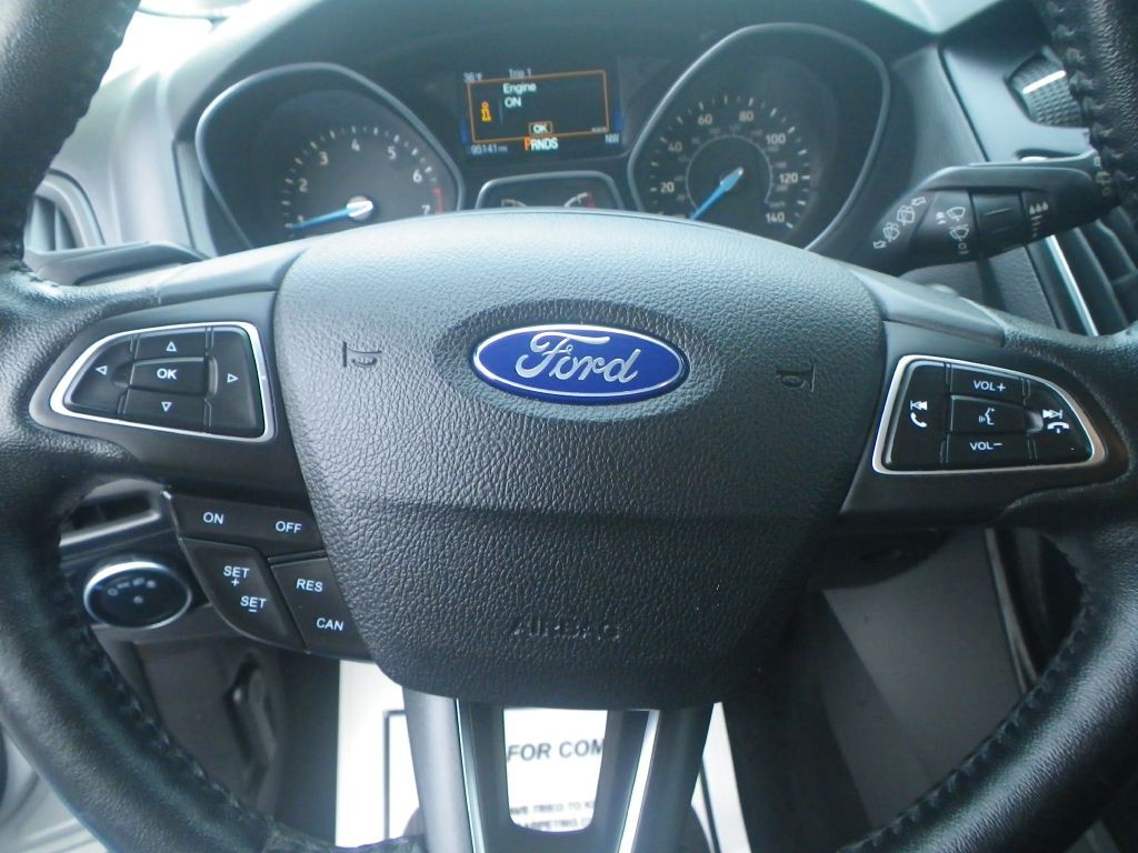 2015 Ford Focus Image 13