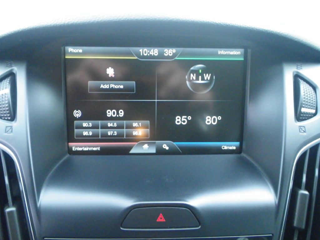 2015 Ford Focus Image 16