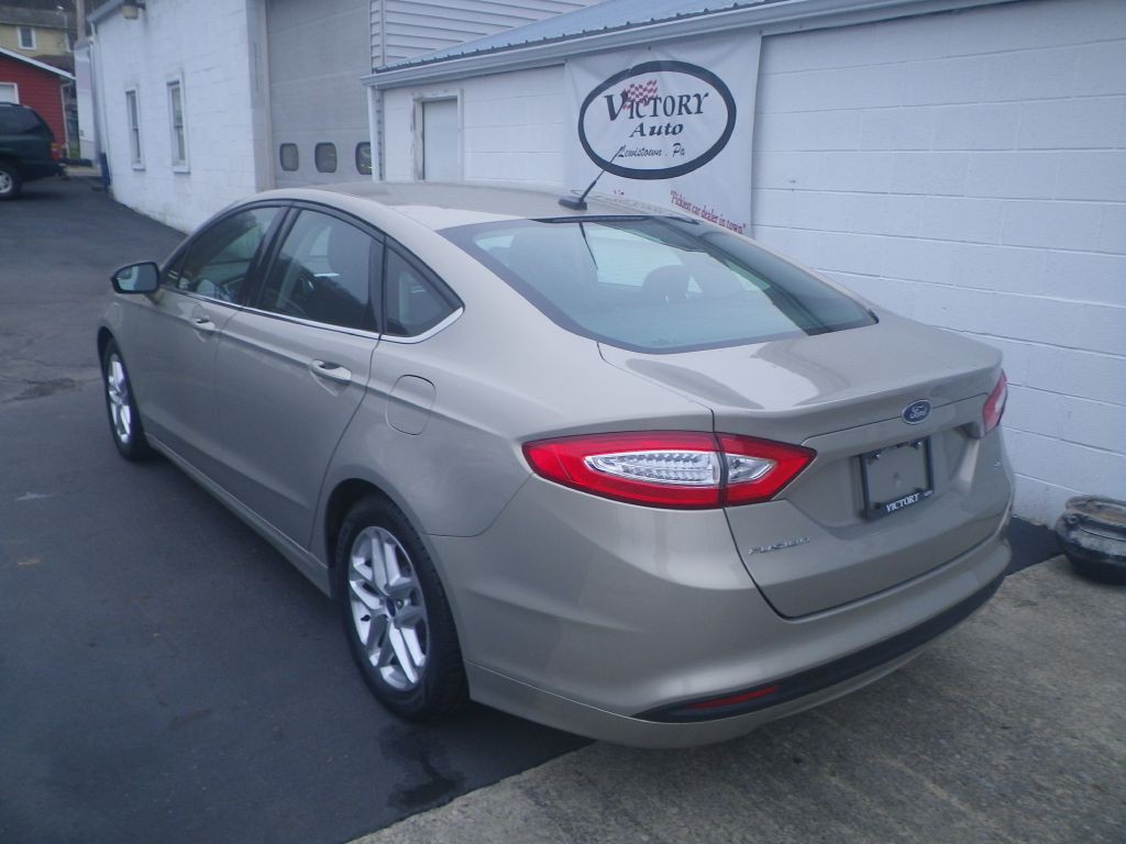 2016 Ford Fusion Image 4