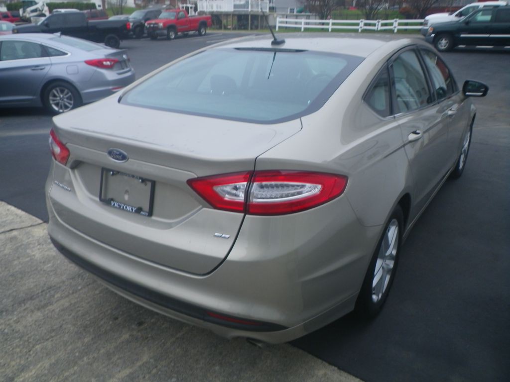 2016 Ford Fusion Image 6