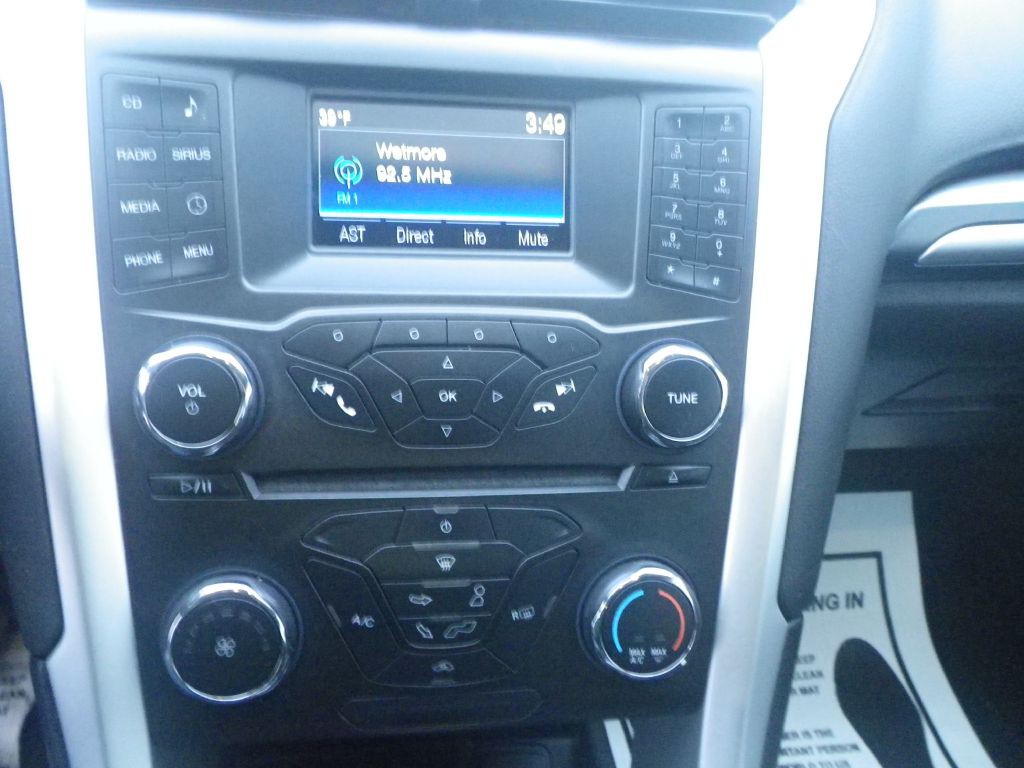 2016 Ford Fusion Image 14