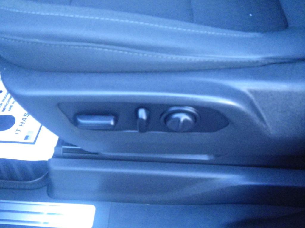 2019 Chevrolet Silverado 1500 Image 12