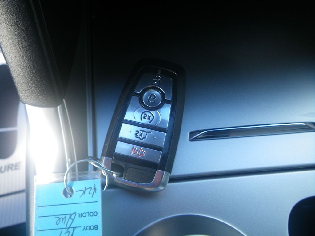 2020 Ford Explorer Image 17