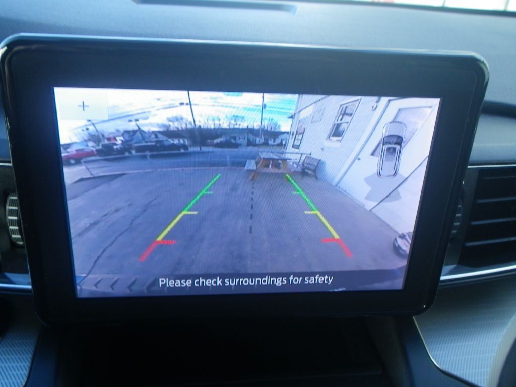 2020 Ford Explorer Image 19