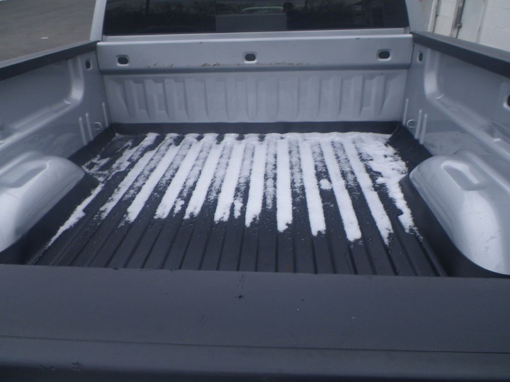 2018 GMC Sierra Image 7