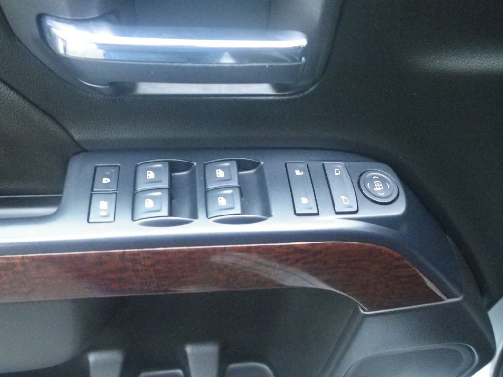 2018 GMC Sierra Image 11