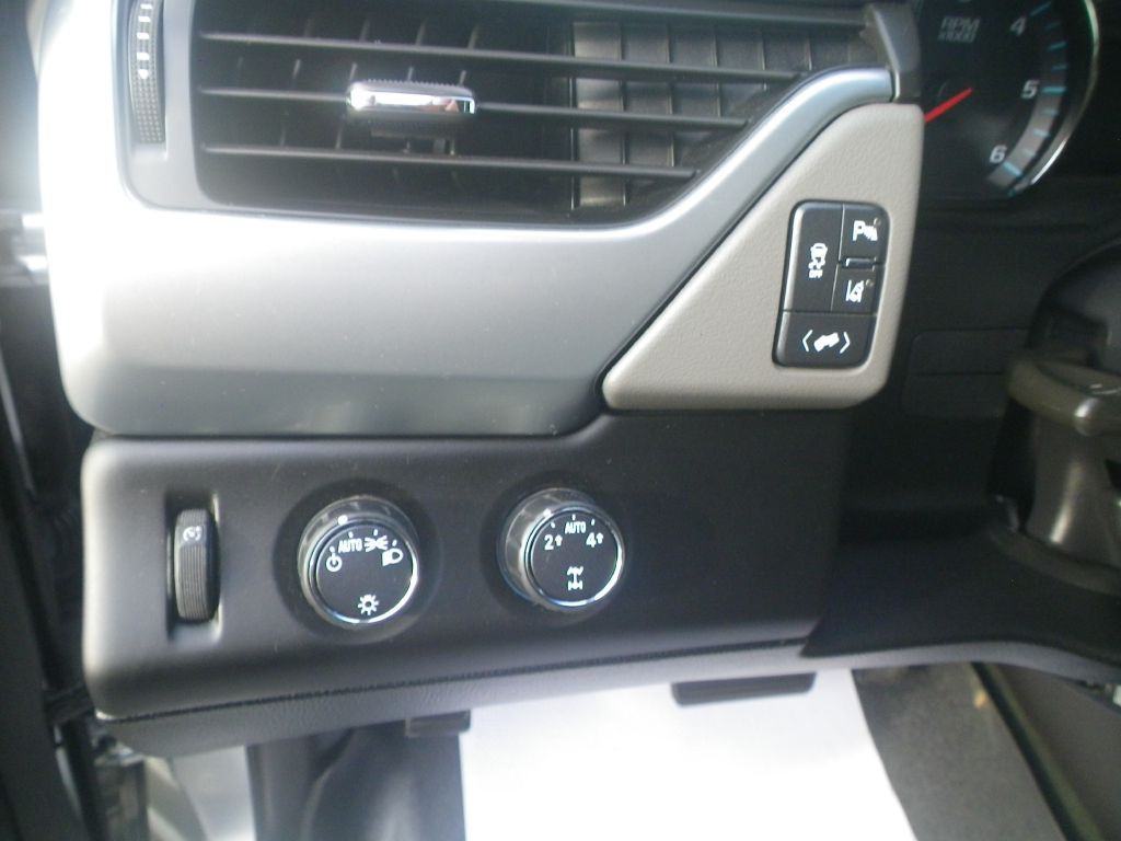 2015 Chevrolet Tahoe Image 14
