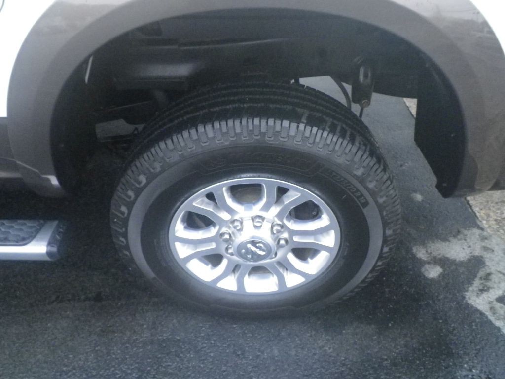 2018 RAM 2500 Image 24