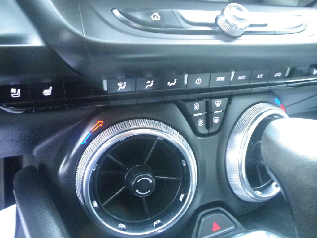 2020 Chevrolet Camaro Image 15