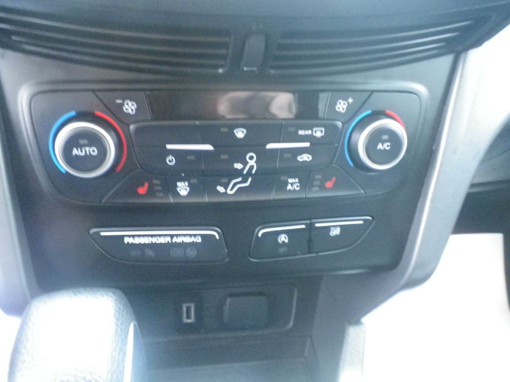 2018 Ford Escape Image 15