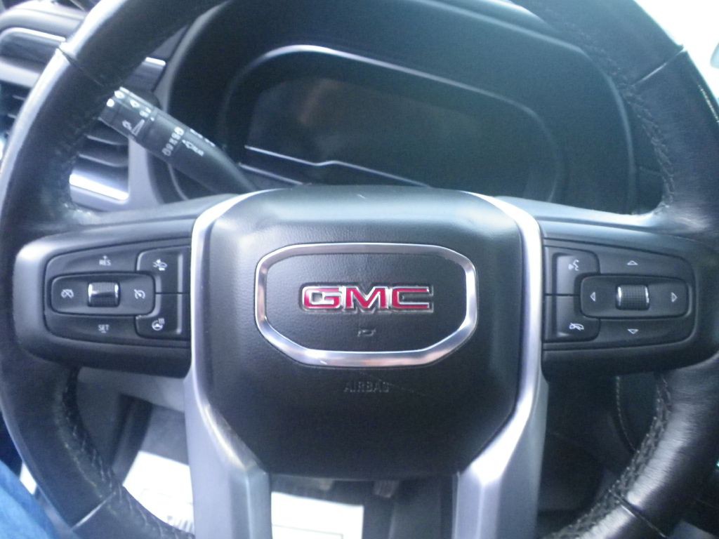 2022 GMC Yukon Image 16