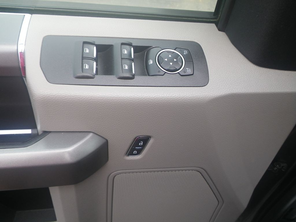 2016 Ford F-150 Image 12