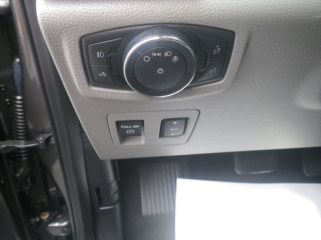 2016 Ford F-150 Image 13