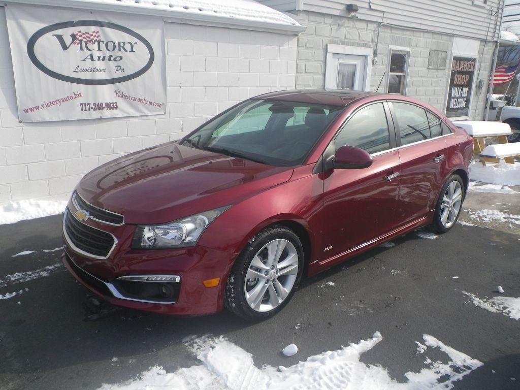 2015 Chevrolet Cruze Image 2