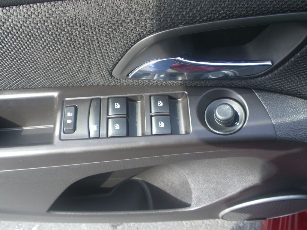 2015 Chevrolet Cruze Image 12