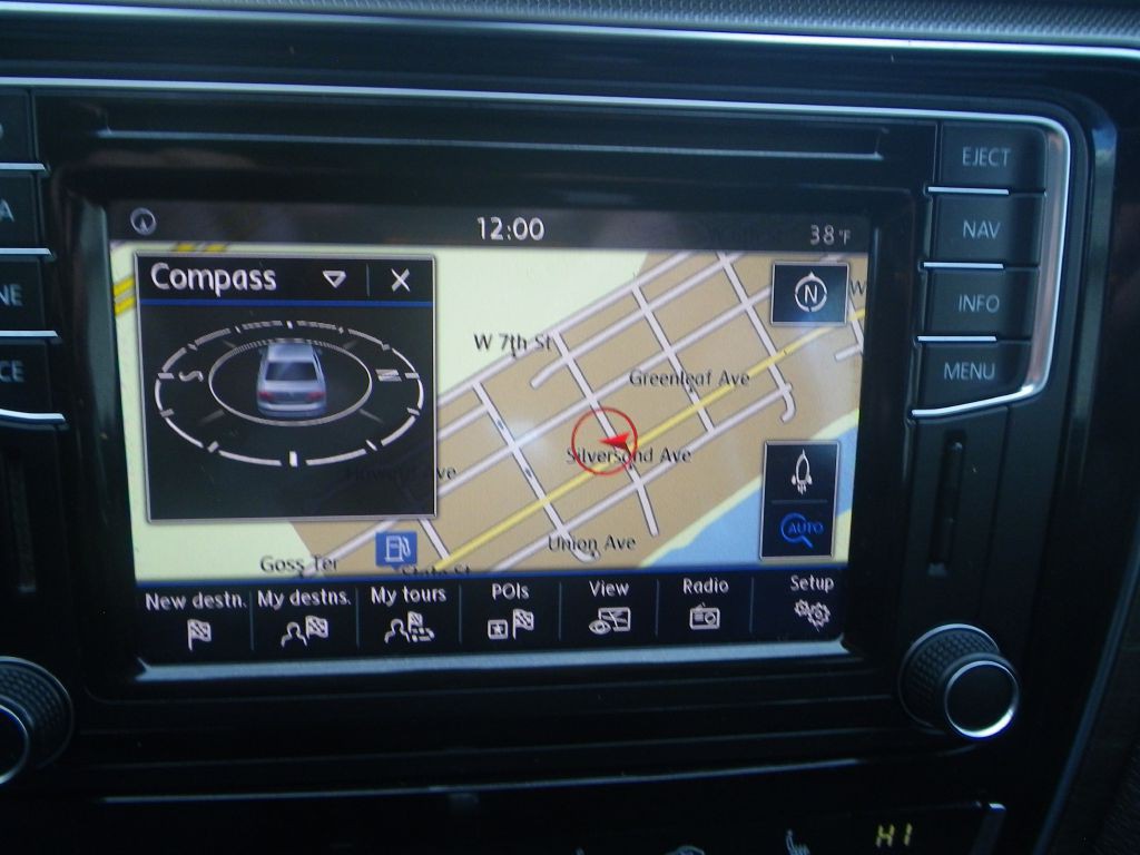 2016 Volkswagen Passat Image 19