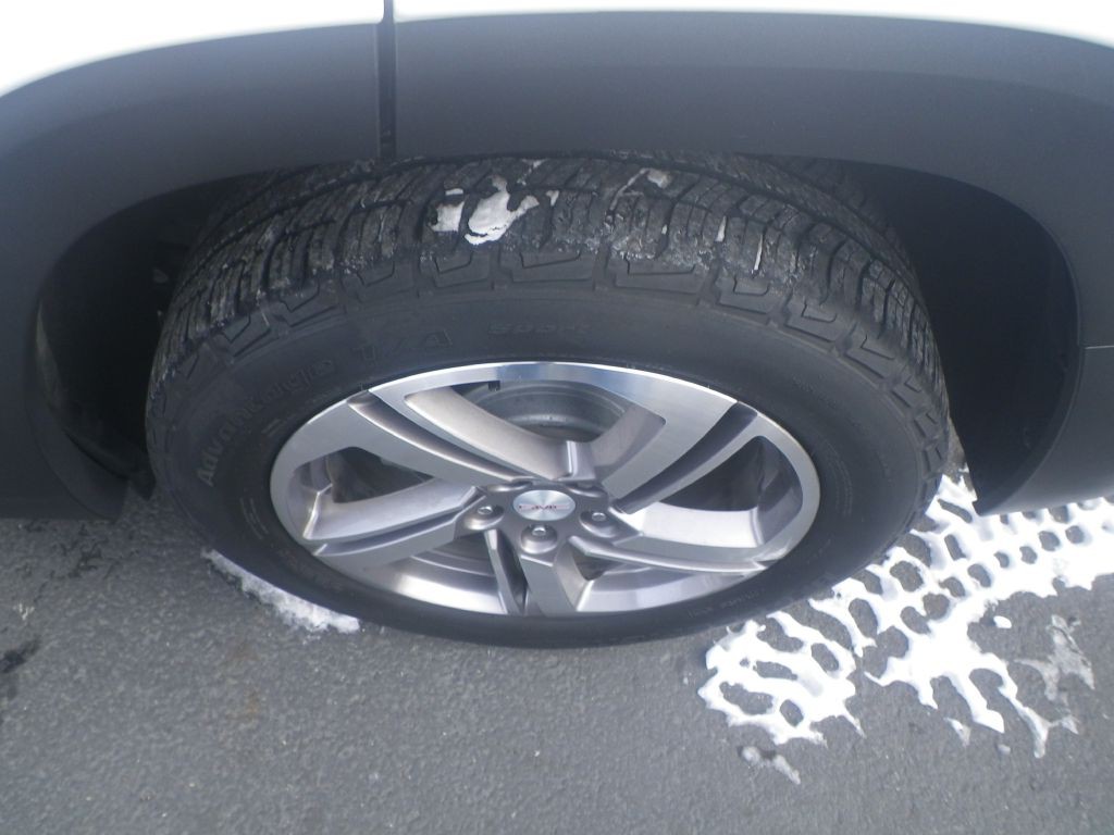 2018 GMC Terrain Image 8