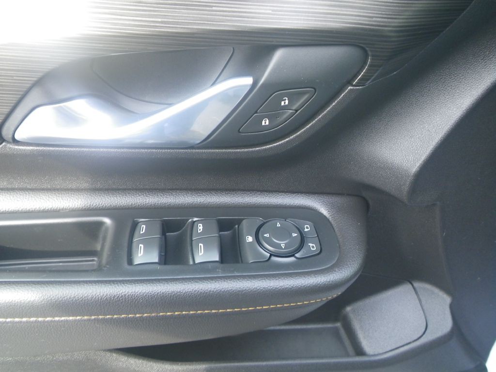 2018 GMC Terrain Image 12