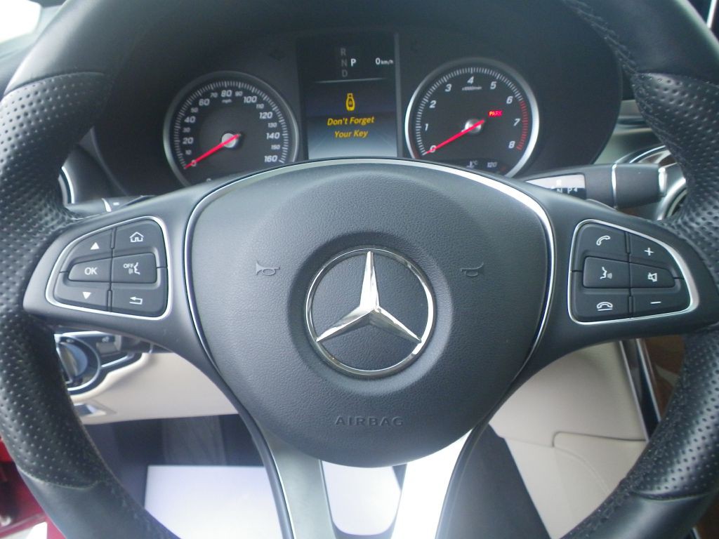 2016 Mercedes-Benz GLC-Class Image 14