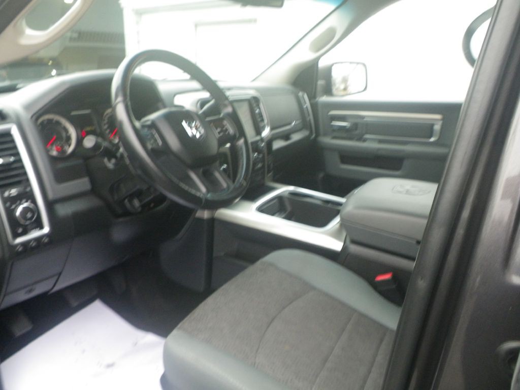 2017 RAM 2500 Image 10