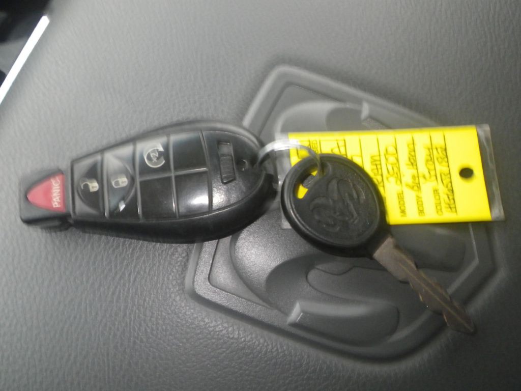 2017 RAM 2500 Image 17