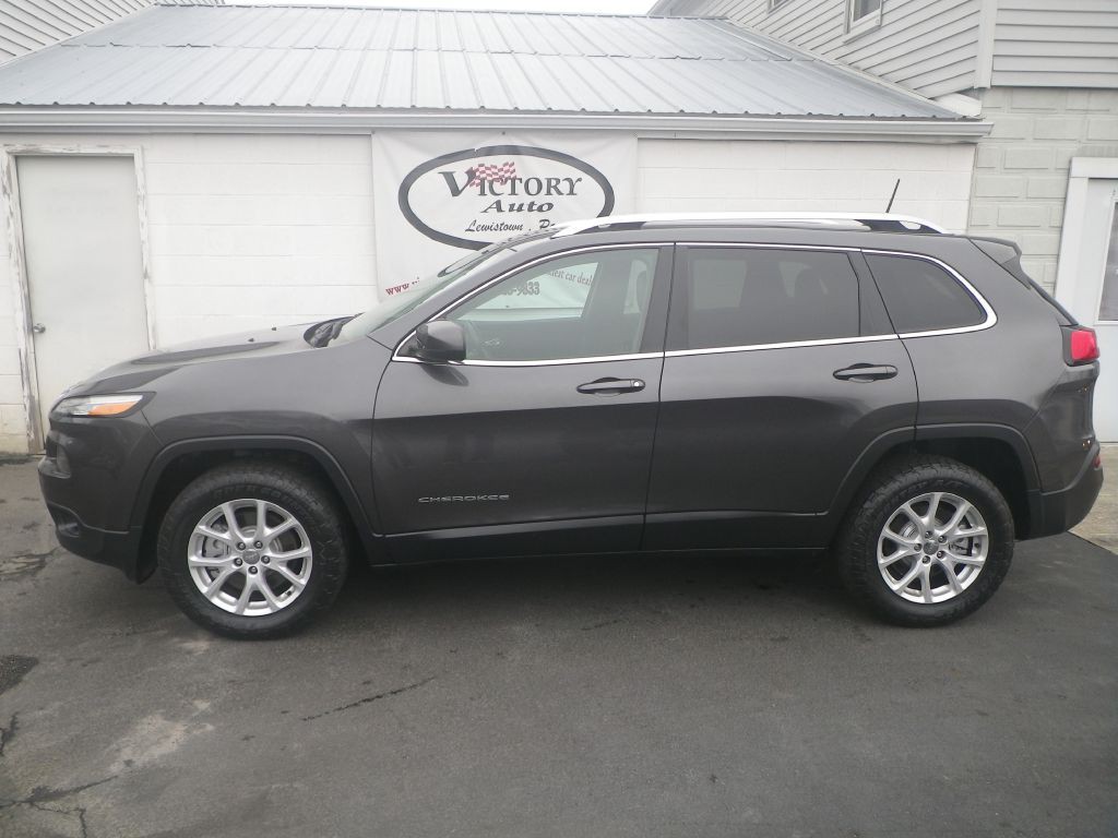 2017 Jeep Cherokee Image 1