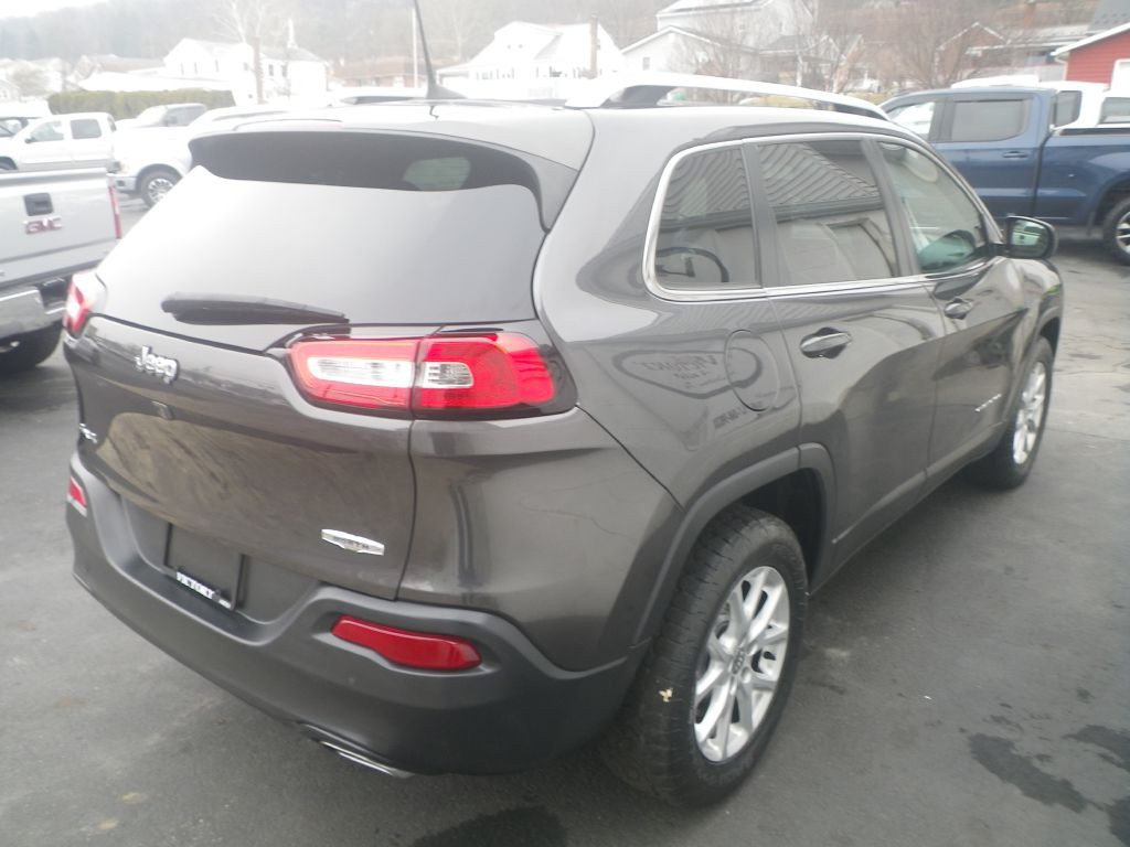 2017 Jeep Cherokee Image 6